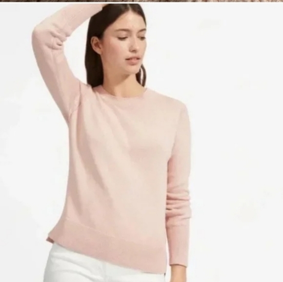 Everlane Tops - Everlane Sweater